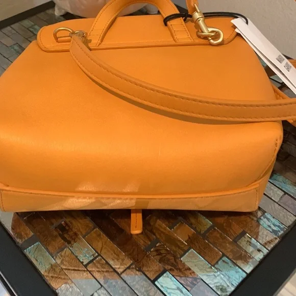 ❤️🍇🍇Host Pick.ManSur Gavriel  Mini Soft Lady Leather Bag❤️🍇🍇
MANSUR GAVRIEL - Picture 5 of 16